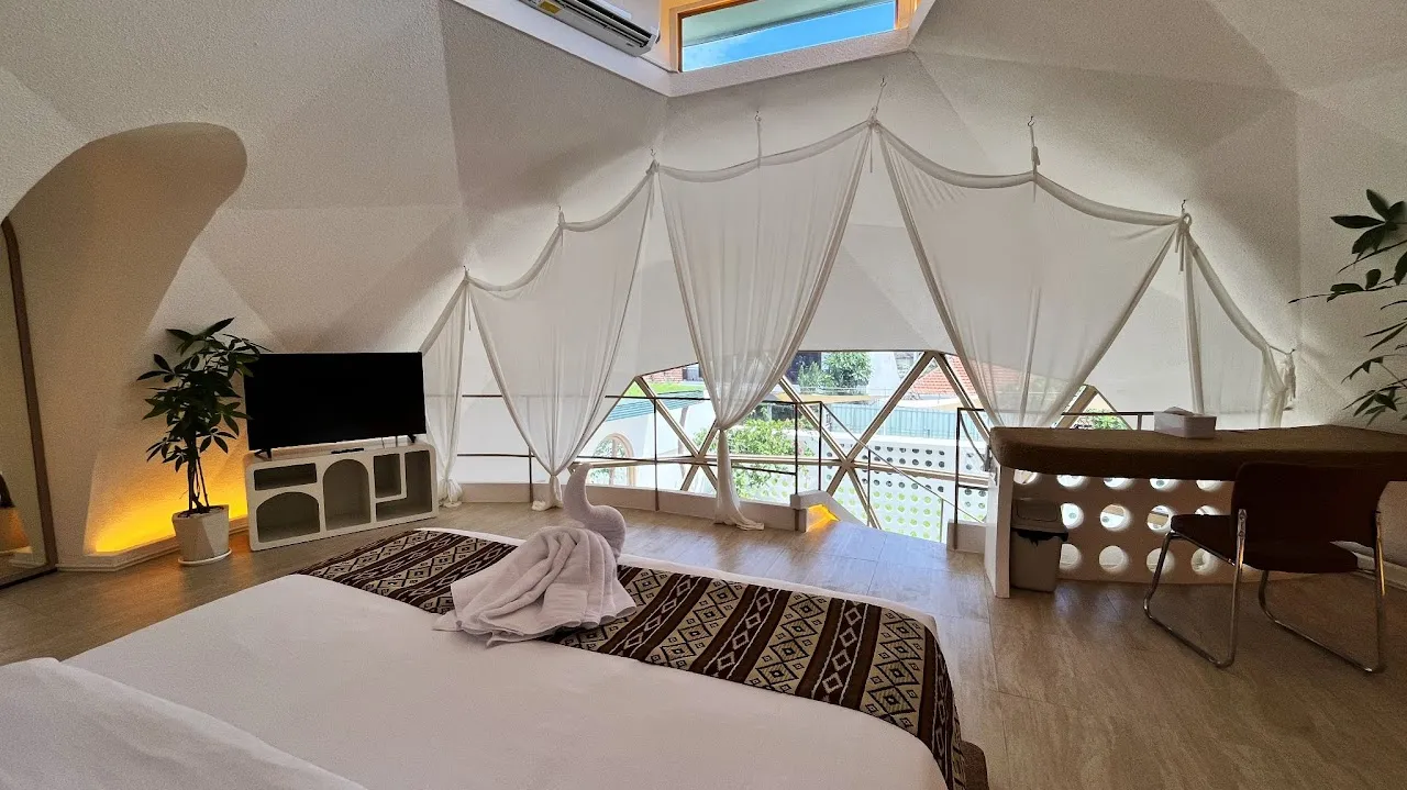 Dome 1 Bedroom